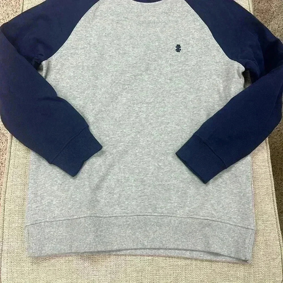 Men’s Izod Grey & Blue Sweater - Picture 3 of 5